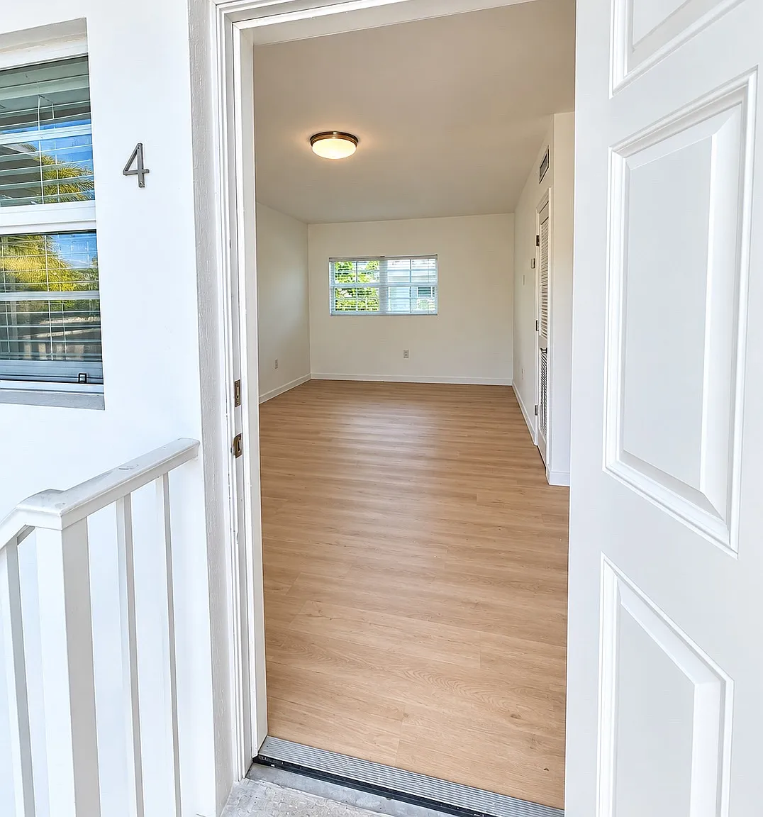 1 bed, 560 sqft, $2,300 — Photo 2