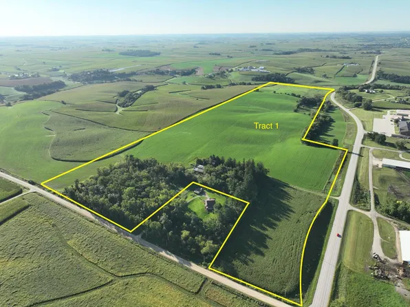 1546 State Highway 150, Calmar, IA 52132