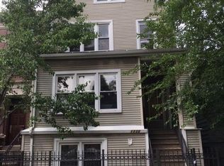 1230 W Wellington Ave APT 3, Chicago, IL 60657