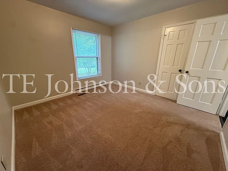 2722 Winslow Ln — Photo 31