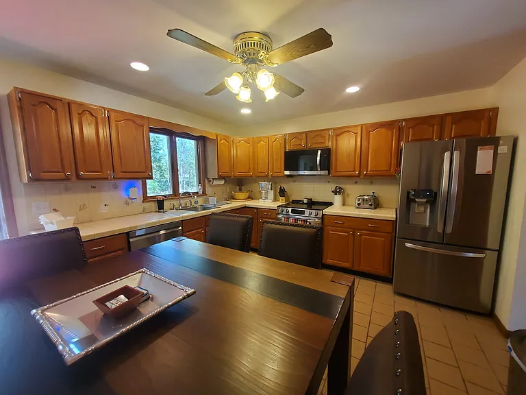 302 Westwood Rd — Photo 4