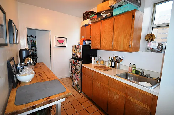 Rented by Universal Realty Group | media 23