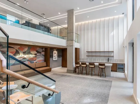 161 Lenox Road image 8 of 10