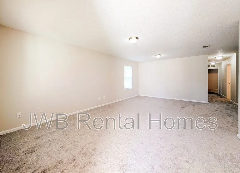 8630 Buttercup St — Photo 3