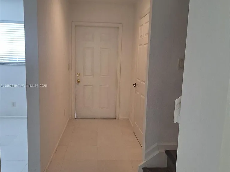 6621 Winfield Blvd #1 — Photo 3