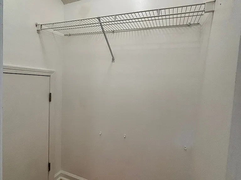 1715 Crystal Lake Dr — Photo 35