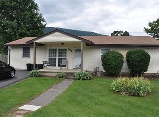 428 Brentwood Dr, Covington, VA 24426