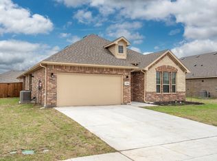1536 Reed Dr, Krum, TX 76249