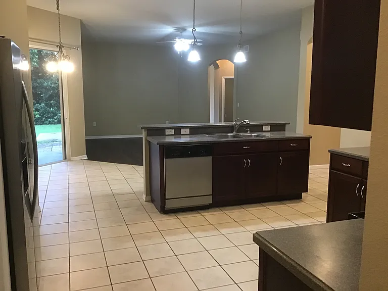 16150 Bridgepark Dr — Photo 3
