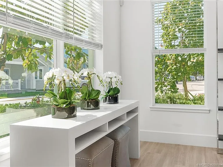 55 SE Seminole St #1-A — Photo 30