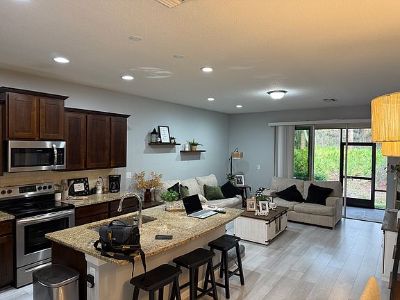 4th image of 2431 Midnight Pearl Dr