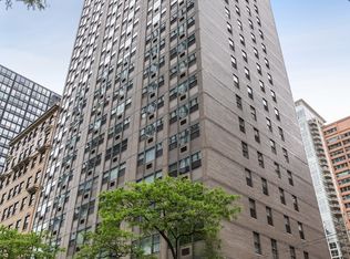 253 E Delaware Pl APT 8A, Chicago, IL