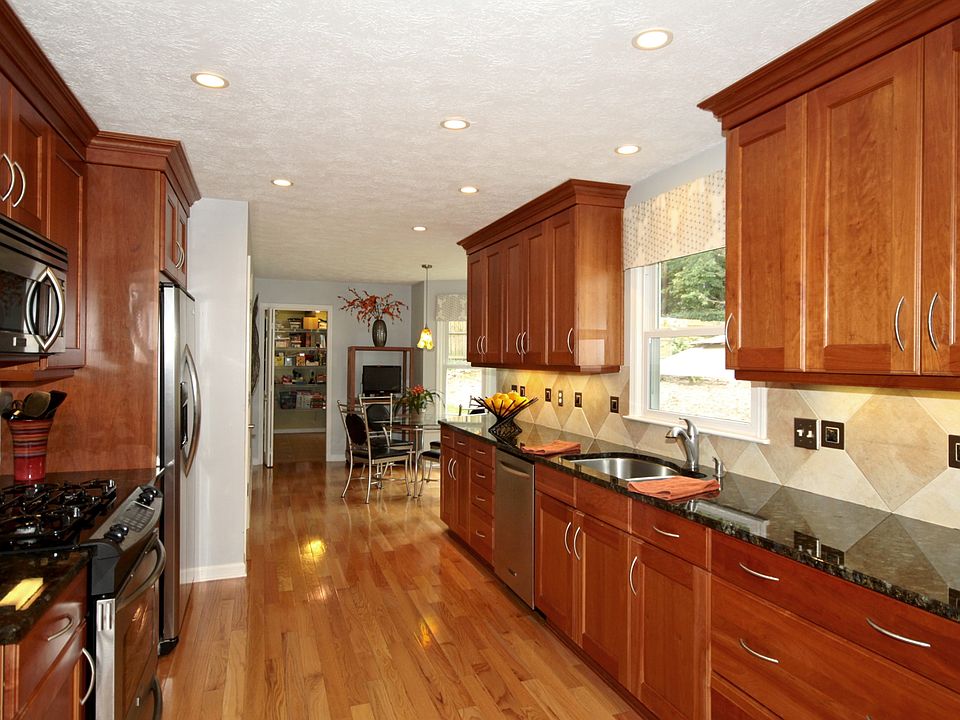 2nd image of 3993 Harts Mill Ln
