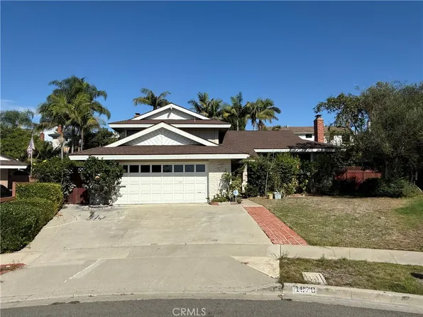 1870 Wren Cir, Costa Mesa, CA 92626