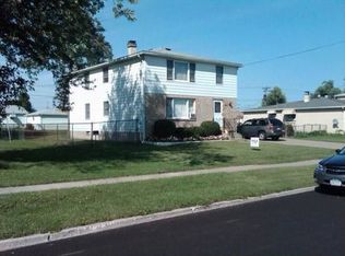 46 Meadowlawn Rd, Cheektowaga, NY 14225