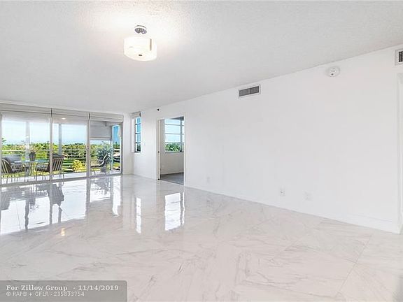 2nd image of 3499 Oaks Way APT 507