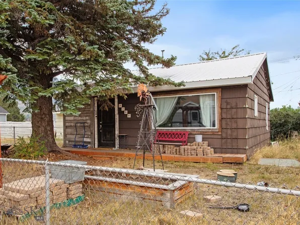 3218 Edwards St, Butte, MT 59701