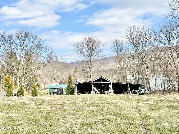 12th image of this home