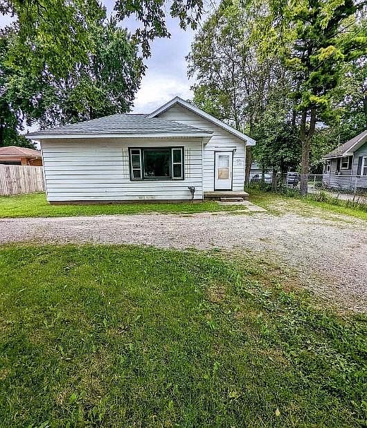 1st image of 4054 Hess Ave