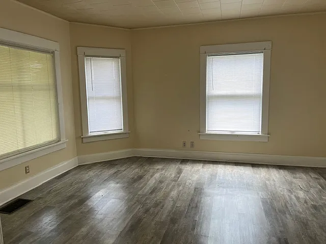 532 Western Ave — Photo 5