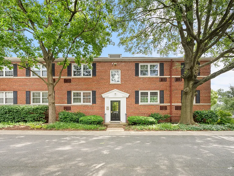 4402 N Pershing Dr #1 — Photo 20
