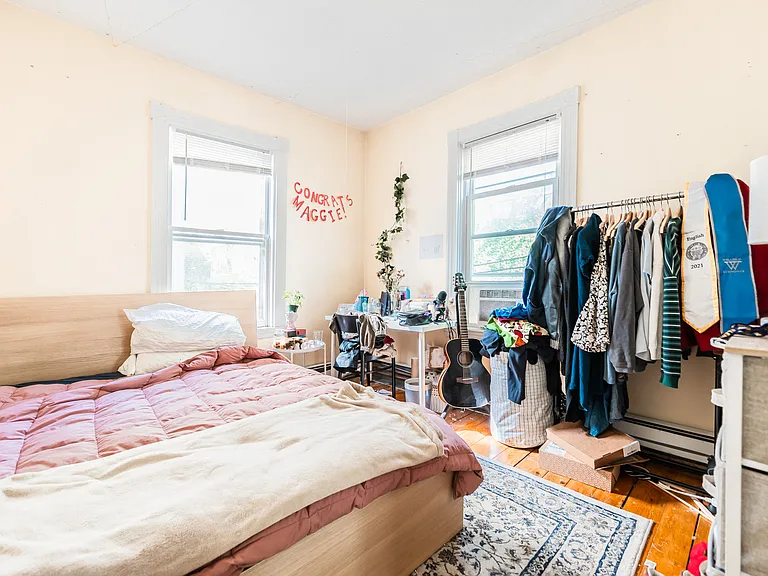 394 Centre St #2 — Photo 6