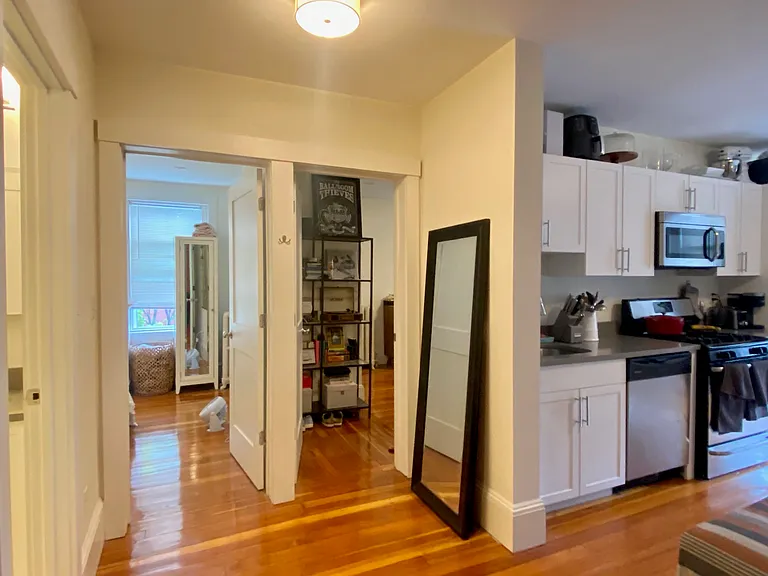 83 Harvard St #29 — Photo 8