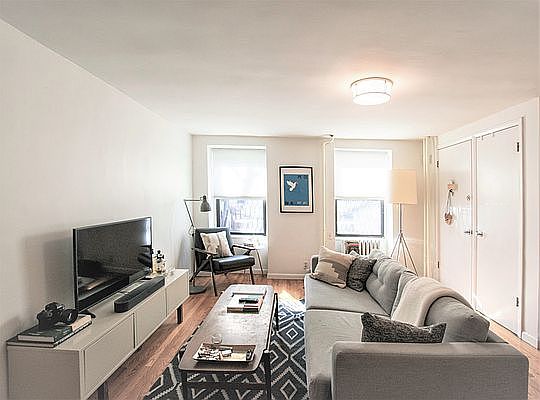 1st image of 415 Sackett St #1