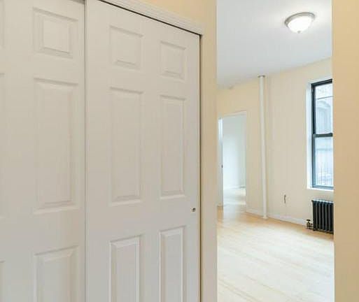 3rd image of 185 Bleecker St APT 15