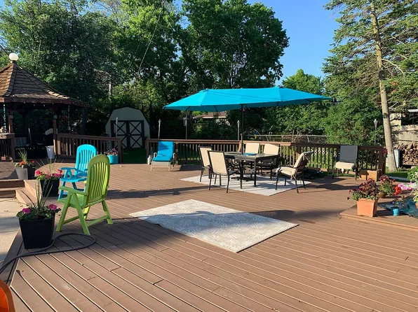 1715 Estates Ct, Green Bay, WI 54304