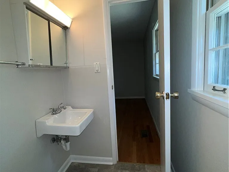 2904 Collingwood St — Photo 17
