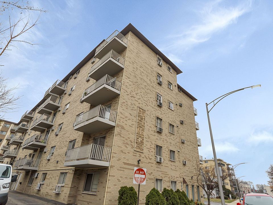 1st image of 300 Circle Ave APT 1B