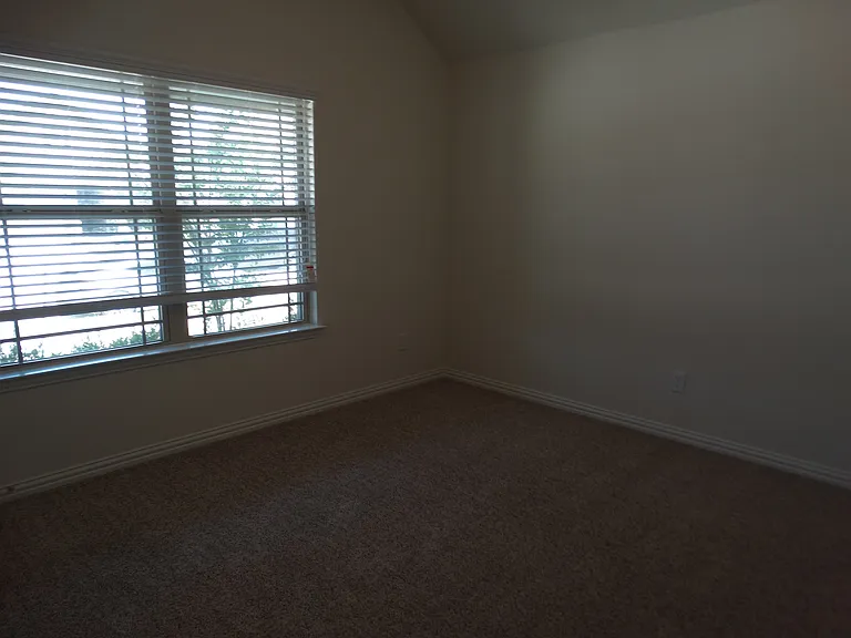 4532 Frost Ave — Photo 7