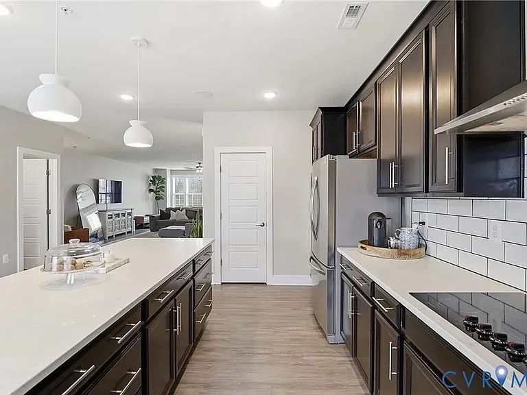 4349 Saunders Station Loop #B — Photo 11