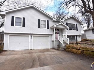 3448 SE 36th St, Topeka, KS 66605
