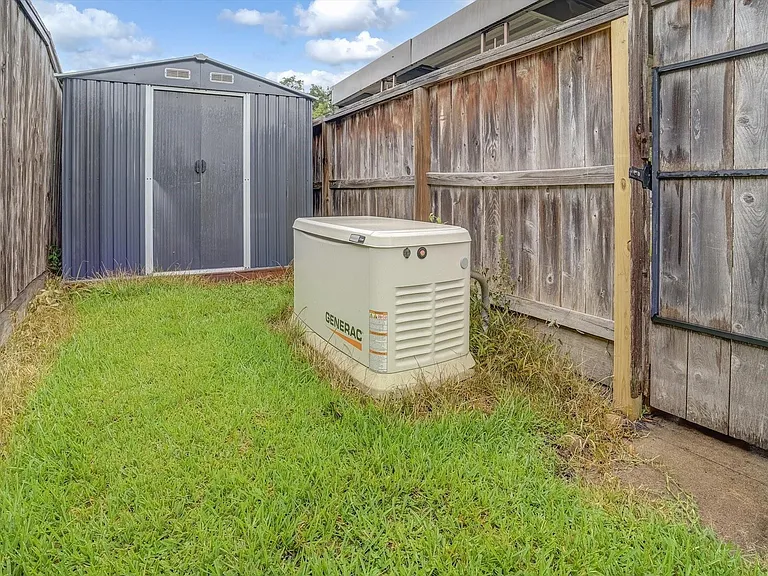 2123 Ridgecrest Dr — Photo 42