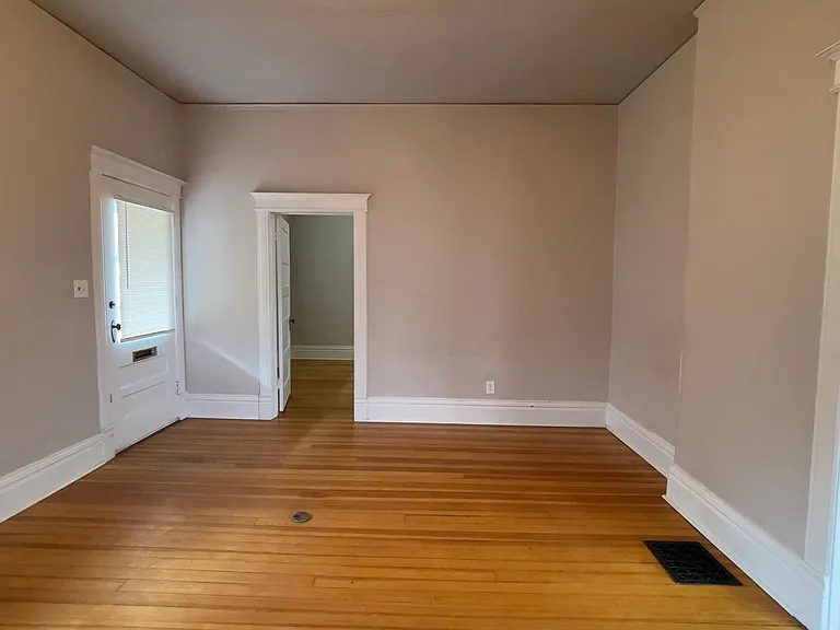 1011A N Corona St — Photo 20