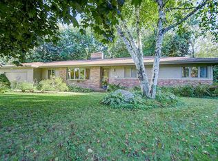 5607 Riveredge Rd, Waunakee, WI 53597