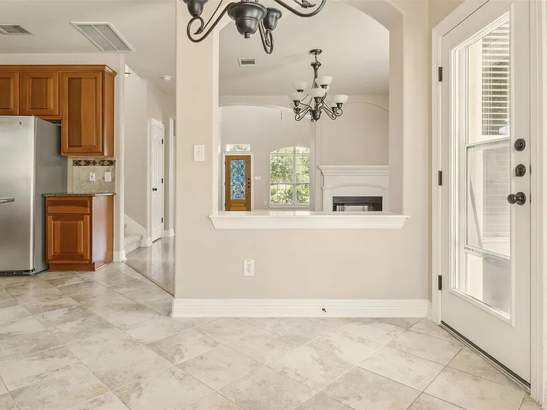 15528 Interlachen Dr — Photo 40