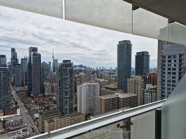 1 Bloor St E #3205 — Photo 14