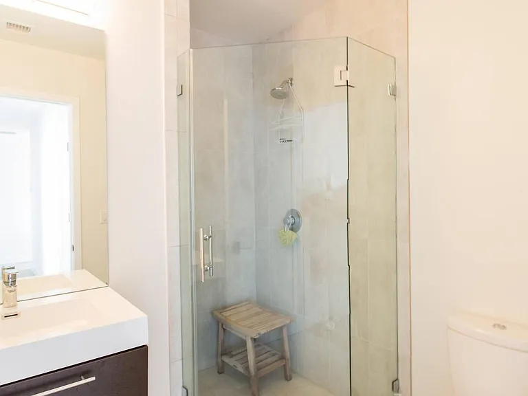 1319 Yale St #1 — Photo 18
