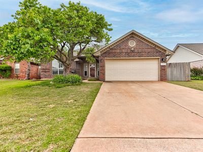 1109 NE 25th St, Moore, OK, 73160