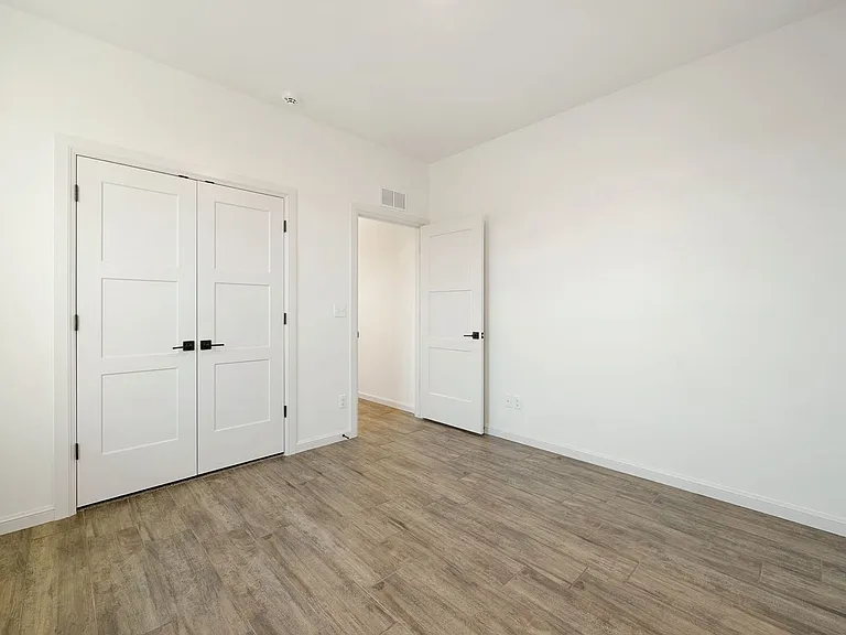 5017 Misty Wood Ln — Photo 20