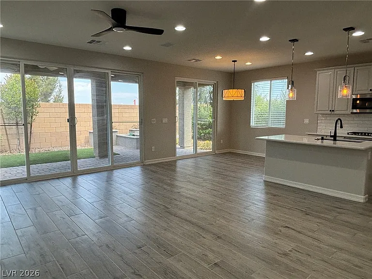 5636 Justin Robert St — Photo 5