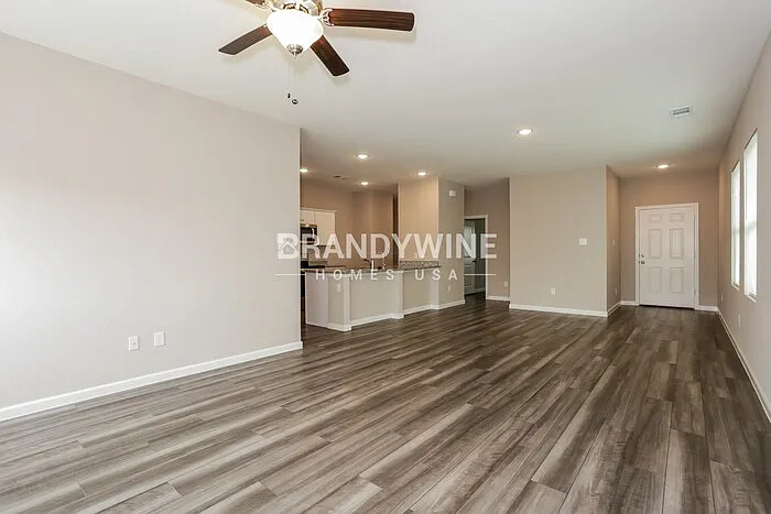 1500 Ancer Way — Photo 3