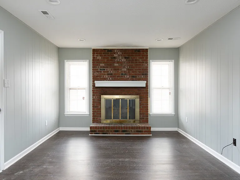 608 Missenburg Ct — Photo 2