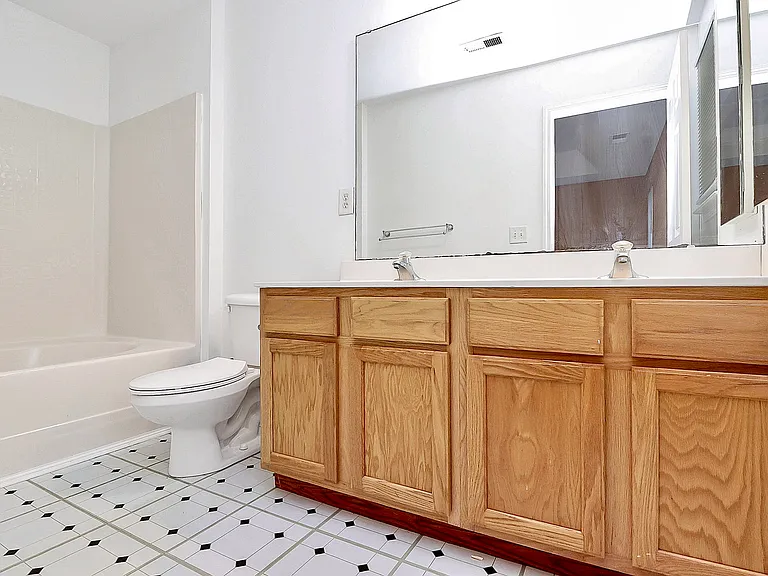 12260 Jessica Pl — Photo 22