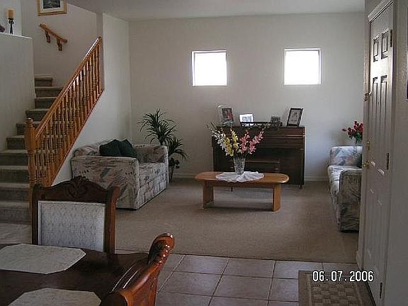 2nd image of 102 W Camino Rancho Felice