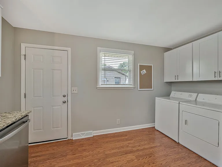 7439 George Gaines Rd — Photo 16