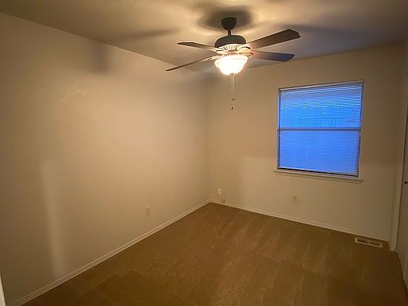 2nd image of 2412 Northwood Ln
